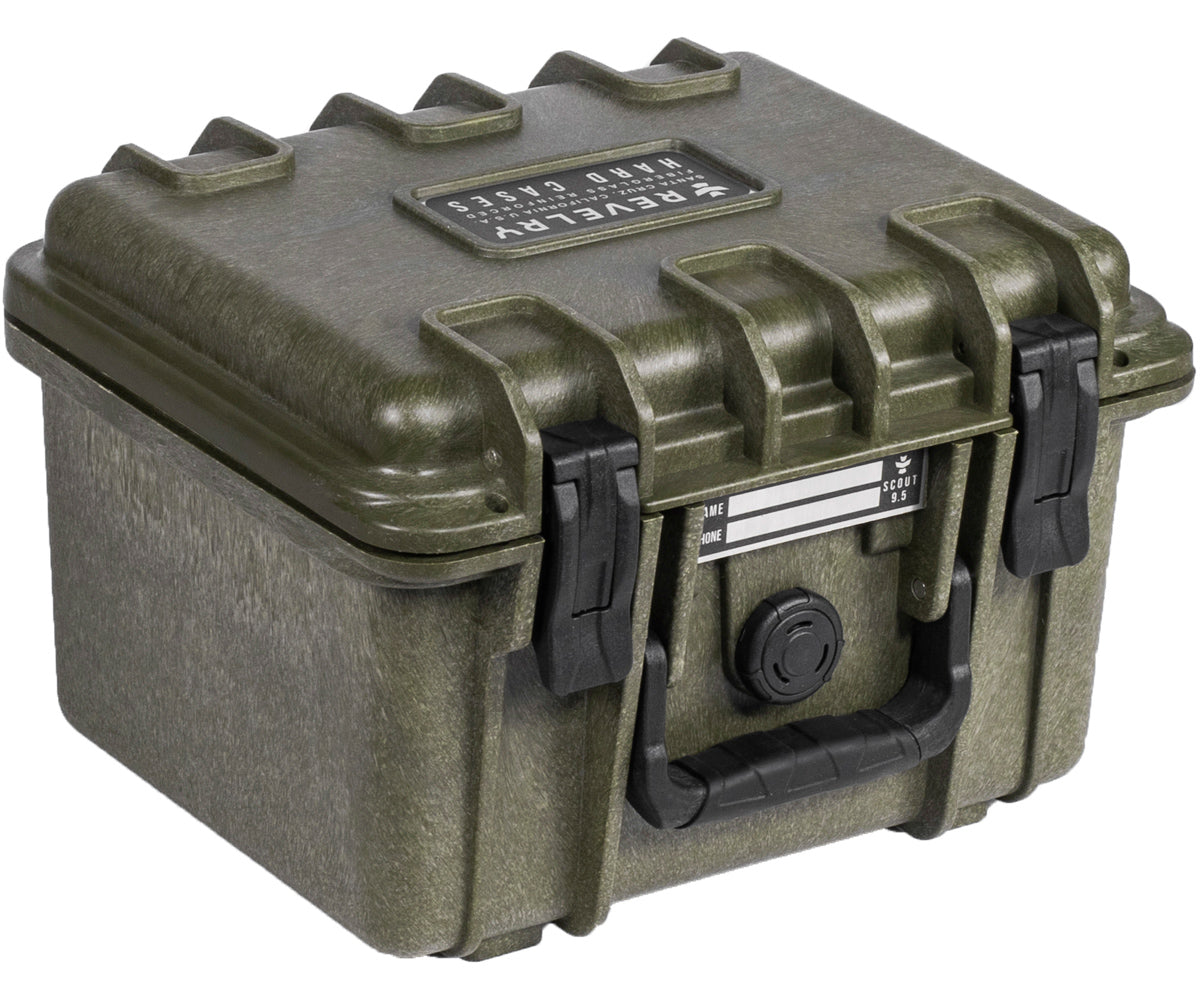 The Scout 9.5 - Green, Hard Case